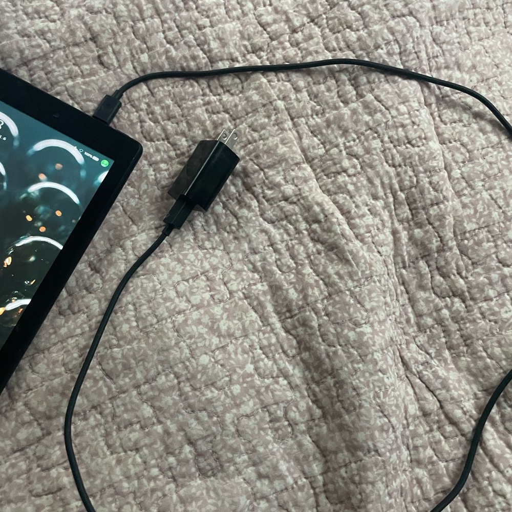 Black Tablet - Picture 2 of 3